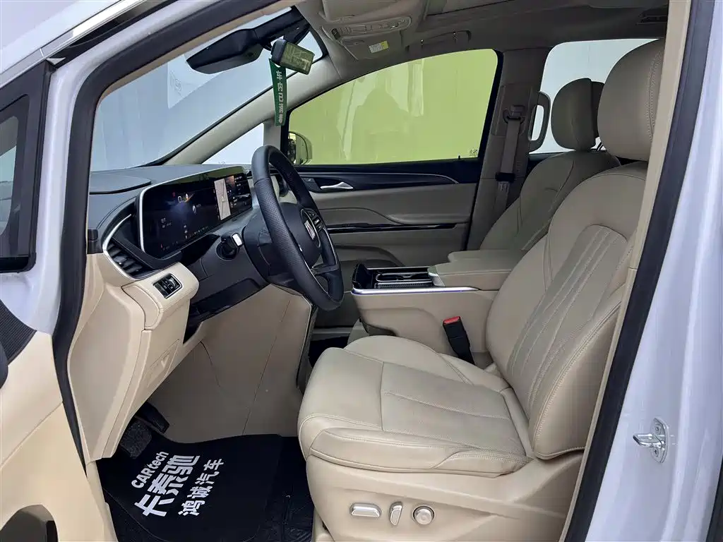 Buick GL8 PHEV 2025 Lushang Exclusive Edition