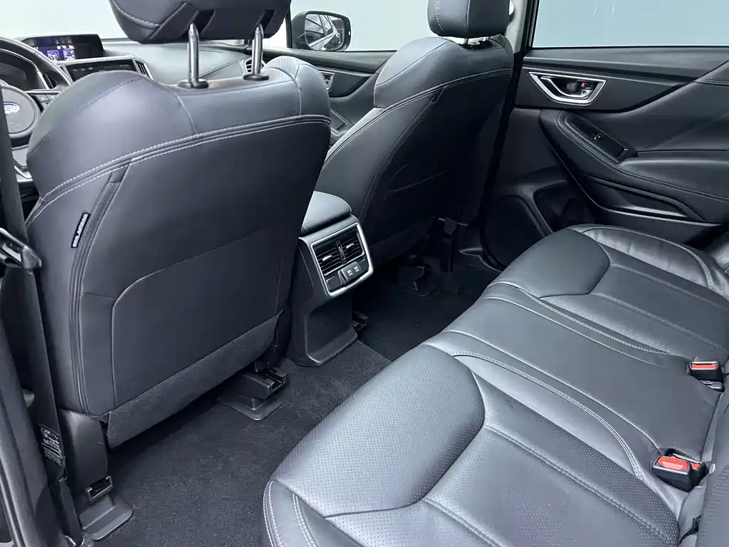 Subaru Forester 2021 2.0i Luxury Edition EyeSight