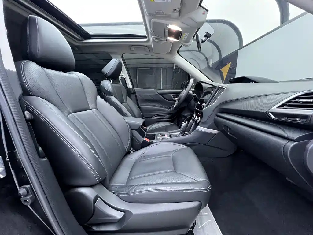 Subaru Forester 2021 2.0i Luxury Edition EyeSight