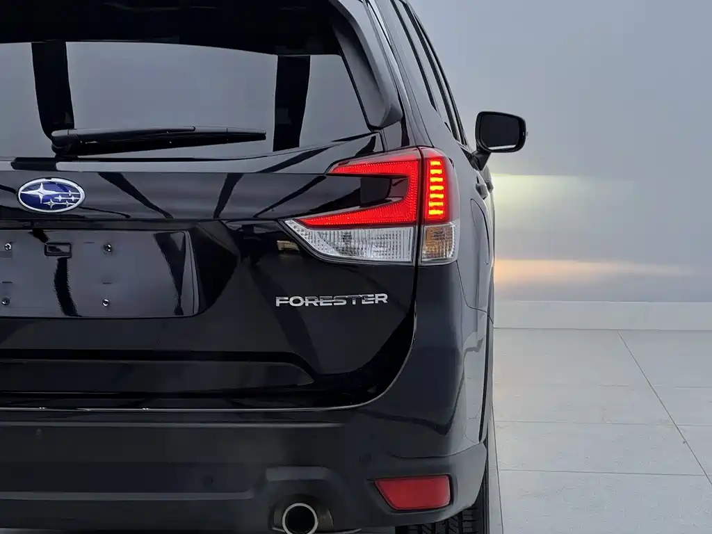 Subaru Forester 2021 2.0i Luxury Edition EyeSight