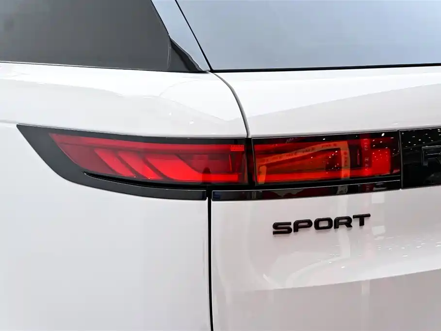 Range Rover Sport 2023 400PS Dynamic SE