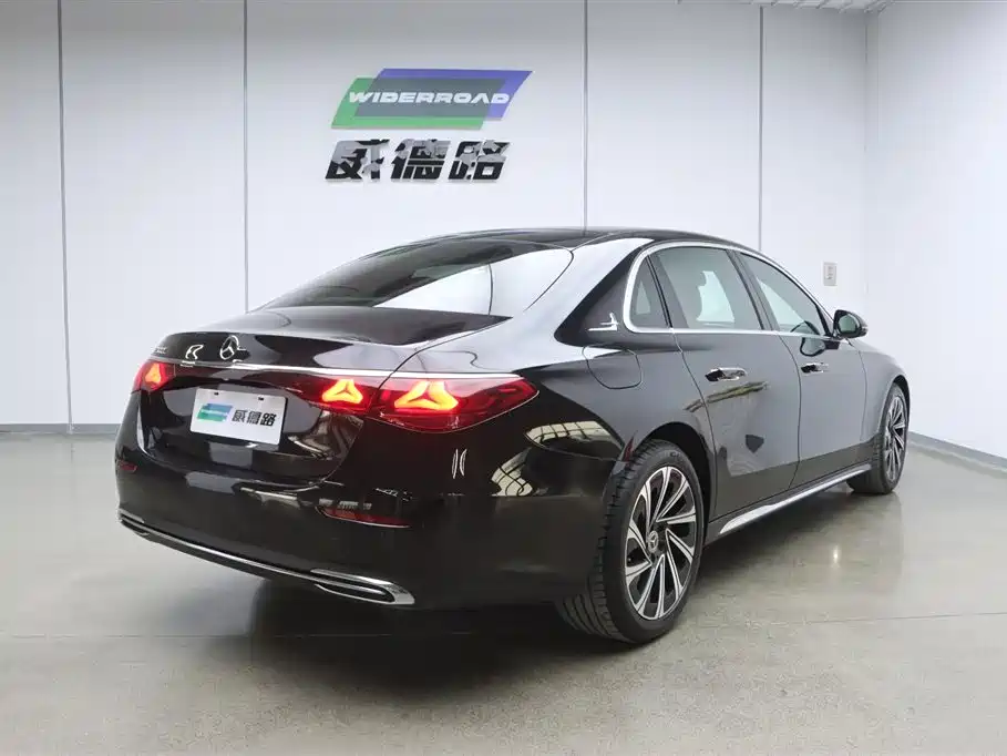 Mercedes-Benz E-Class 2024 E 300 L Luxury