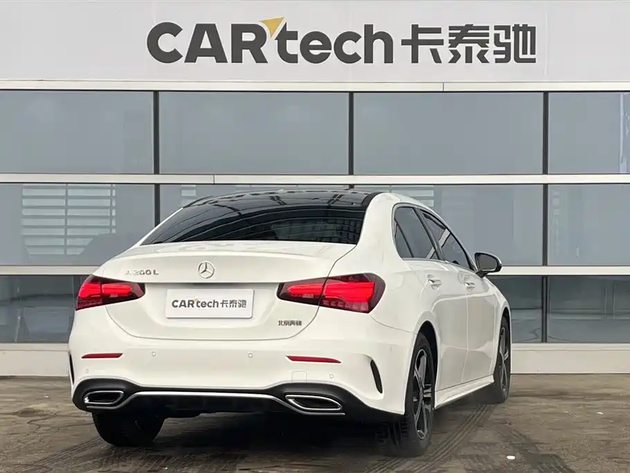 Mercedes-Benz A-Class 2025 A 200 L Fashion Edition