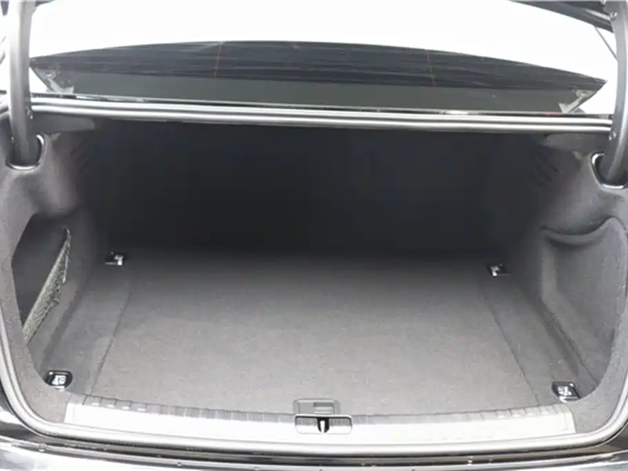 Audi A6L 2025 45 TFSI quattro