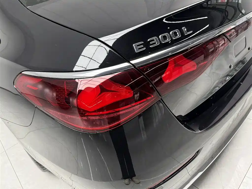 Mercedes-Benz E-Class 2026 E 300 L Luxury