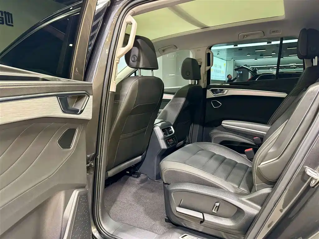 Volkswagen Talagon 2022 380TSI AWD Luxury Edition Pro 6-Seater