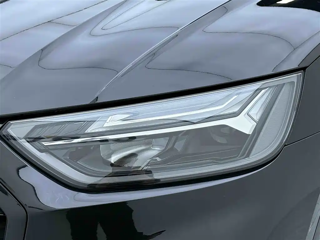 Audi Q5L 2024 40 TFSI Sport