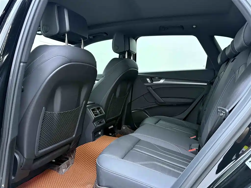 Audi Q5L 2024 40 TFSI Sport