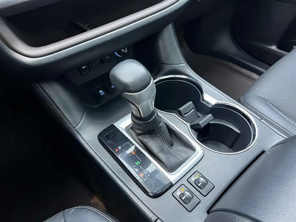 Highlander 2020 2.0T AWD Million Edition 7-Seater