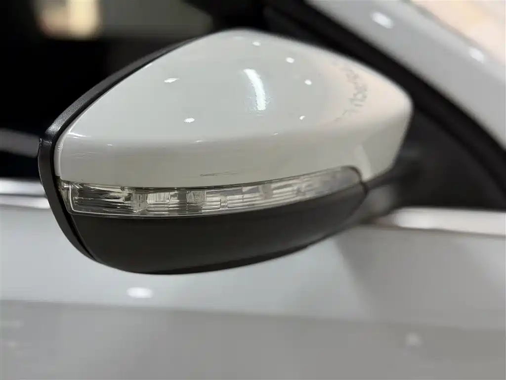 Volkswagen Sagitar 2018 1.6L Comfortline Automatic