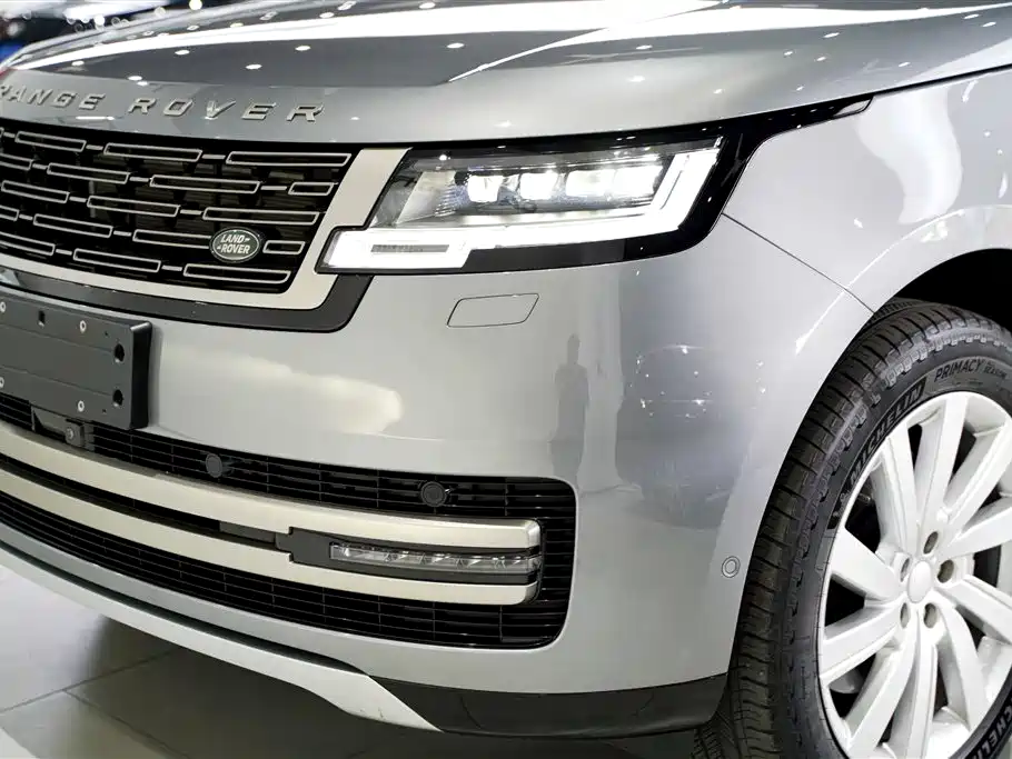 Range Rover 2023 3.0 L6 360PS Vogue Edition