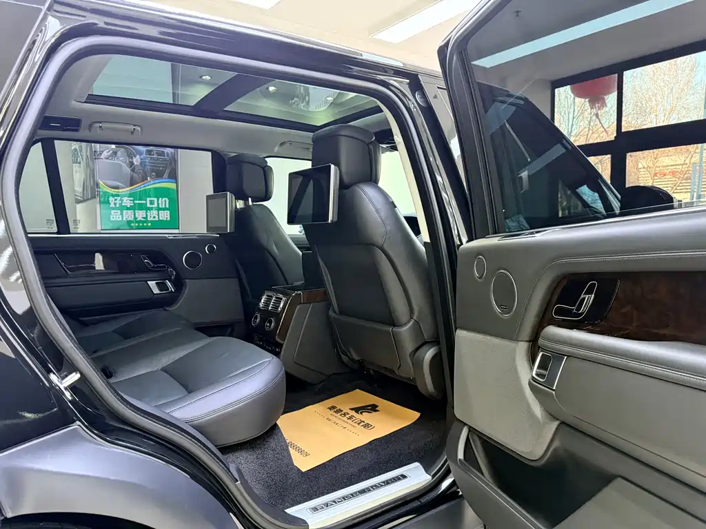 Range Rover 2022 3.0 L6 400PS Autobiography LWB Classic Edition