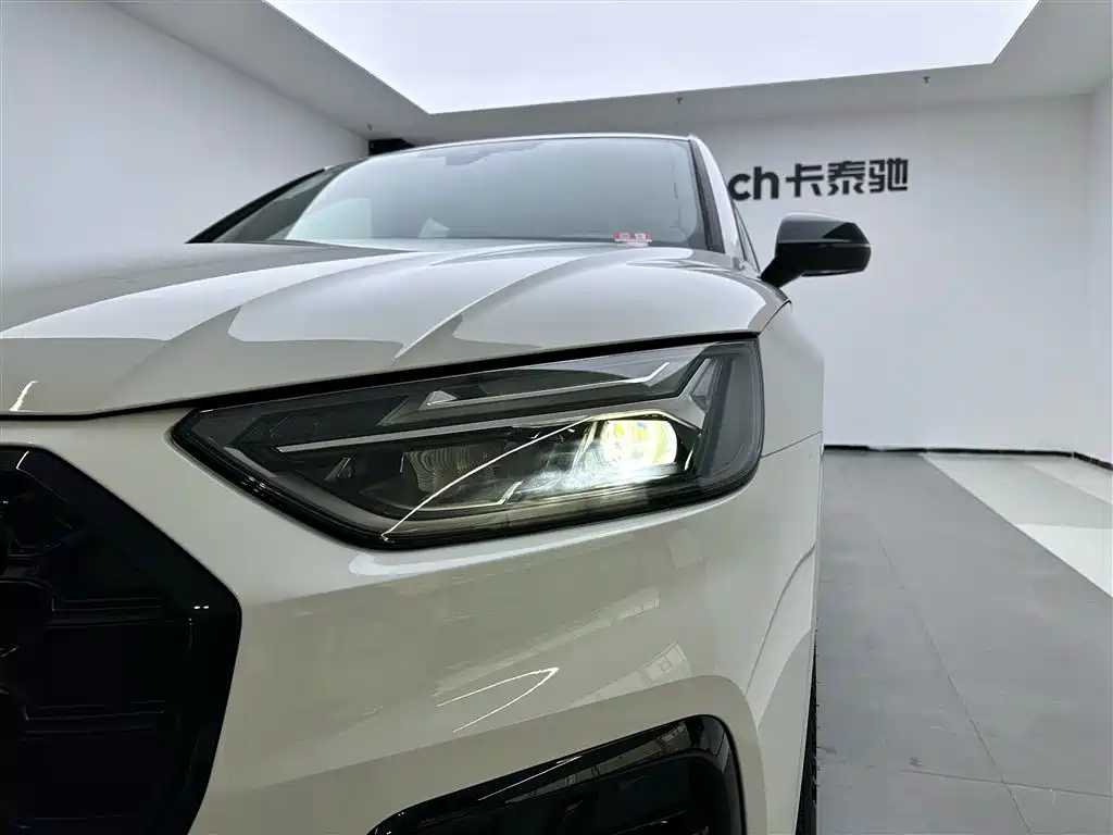 Audi Q5L 2024 40 TFSI Luxury Dynamic Edition