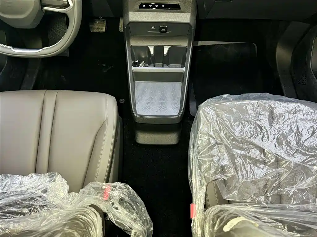 Maxus MIFA 7 2024 Facelift Super Hybrid Long Range Yuexiang Edition