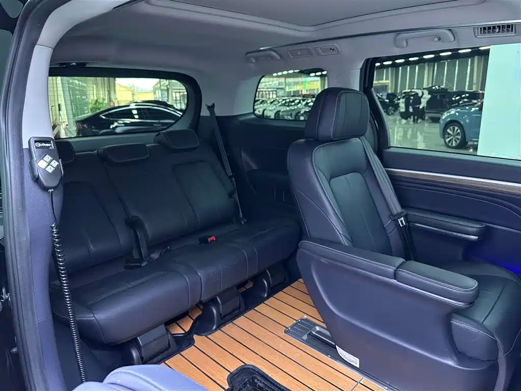 GAC Trumpchi M8 2021 Lingxiu Series 390T Supreme Welfare Edition