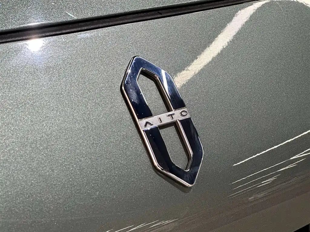 AITO M5 2022 EREV AWD Flagship Edition