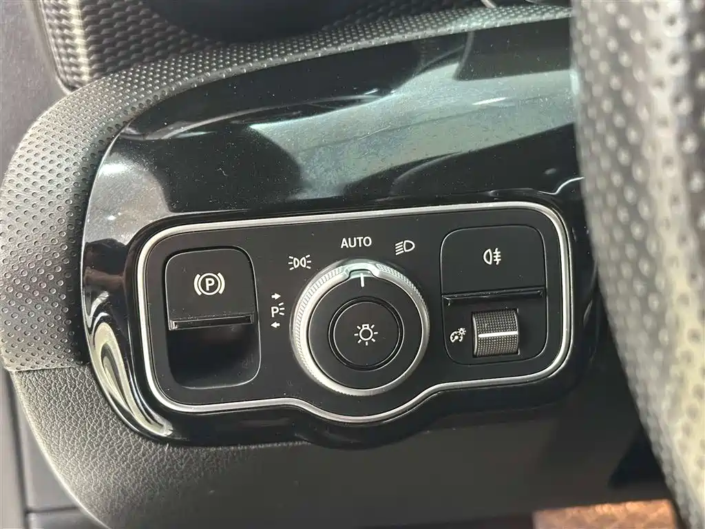Mercedes-Benz A-Class 2019 A 200 L Sport Sedan