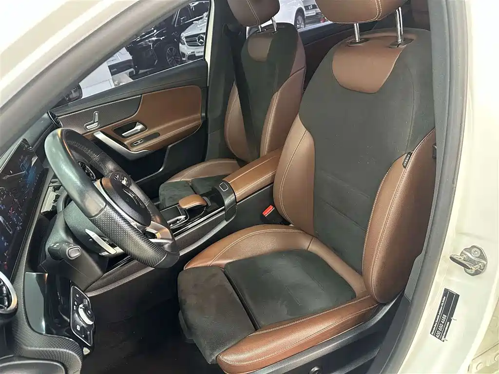 Mercedes-Benz A-Class 2019 A 200 L Sport Sedan