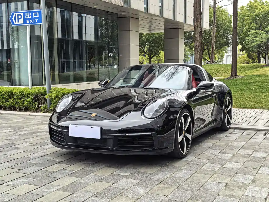 Porsche 911 Targa 4 3.0T