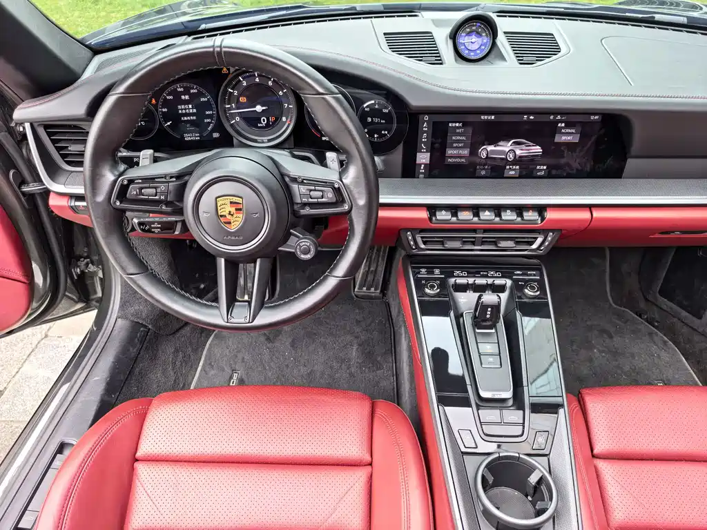Porsche 911 Targa 4 3.0T