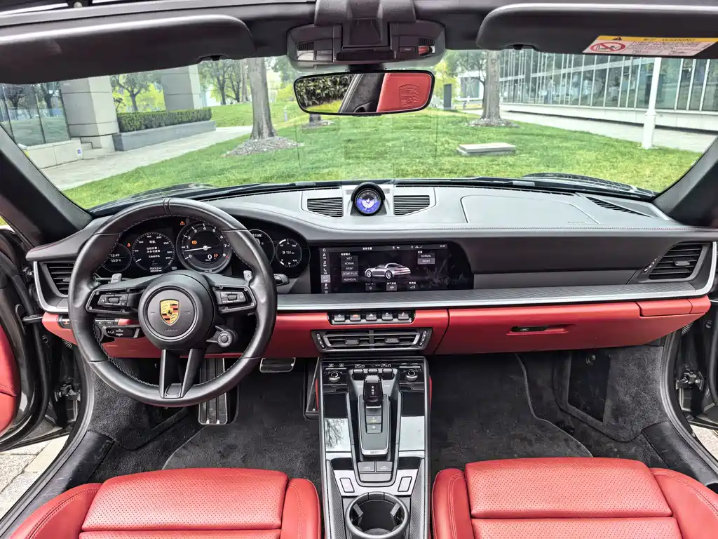 Porsche 911 Targa 4 3.0T
