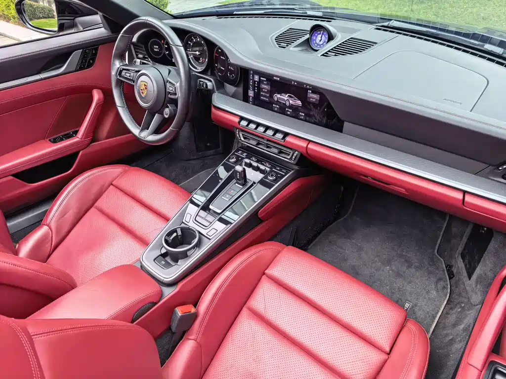 Porsche 911 Targa 4 3.0T