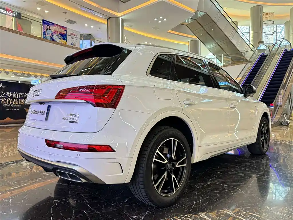Audi Q5L 2022 40 TFSI Fashion Dynamic
