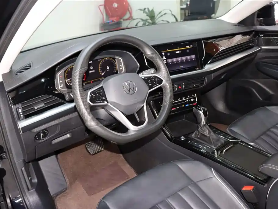 Volkswagen Passat 2023 Facelift 330TSI Elite Edition