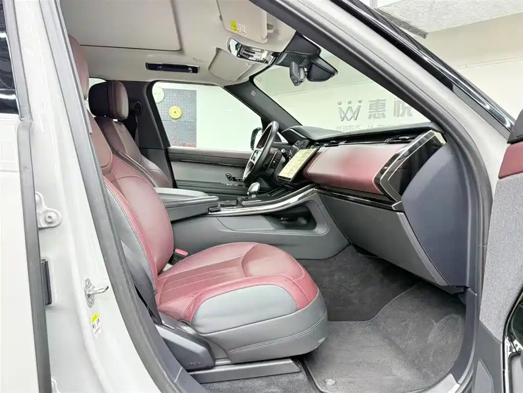 Range Rover Sport 2024 400PS Dynamic HSE