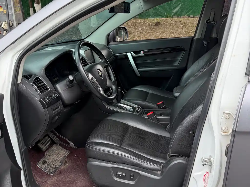 Chevrolet Captiva 2014 2.4L AWD Flagship Edition 7-Seater