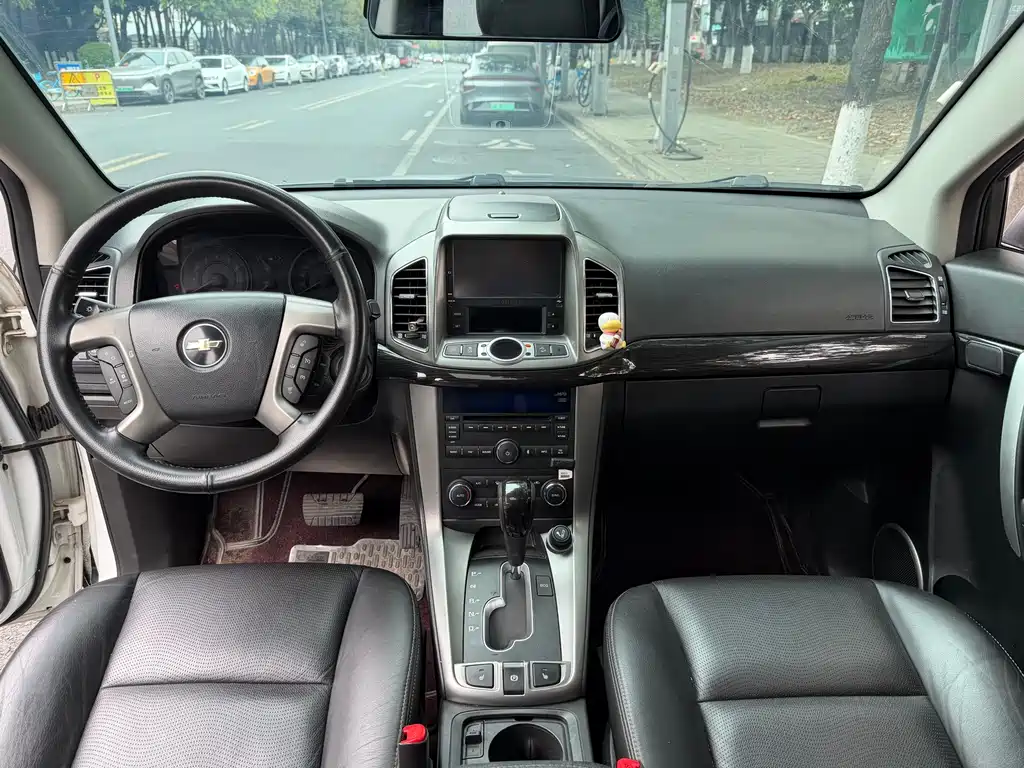 Chevrolet Captiva 2014 2.4L AWD Flagship Edition 7-Seater