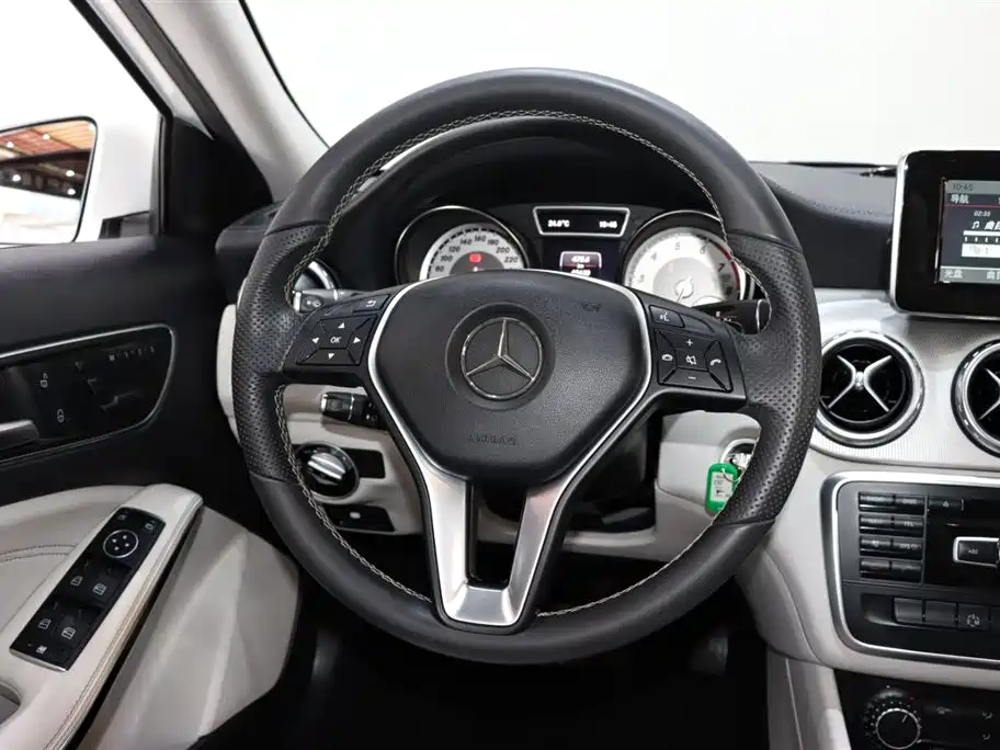 Mercedes-Benz GLA 2015 GLA 200 Fashion Edition