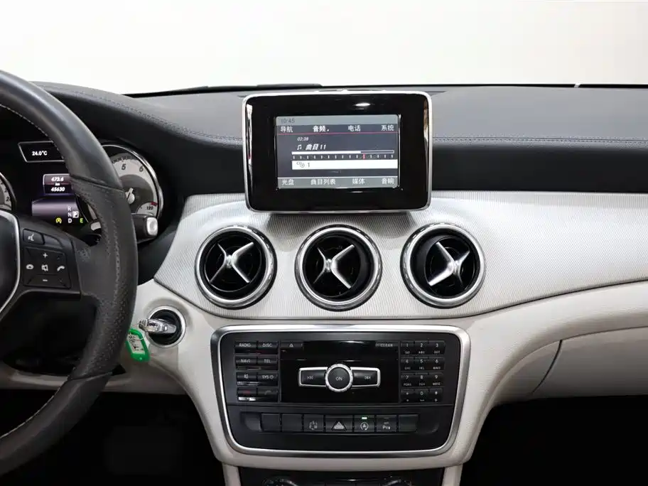 Mercedes-Benz GLA 2015 GLA 200 Fashion Edition