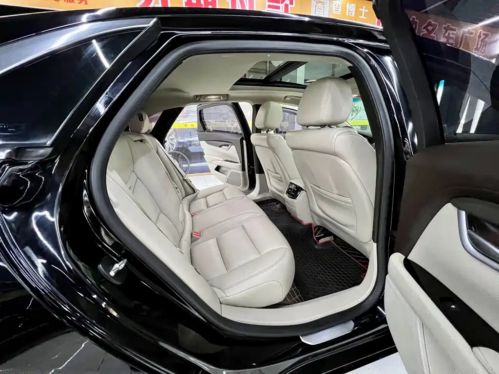 Cadillac XTS 2017 28T Technical