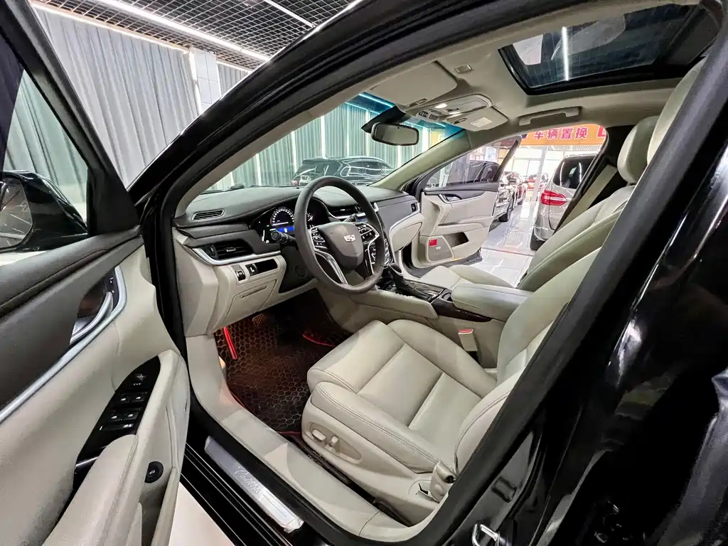Cadillac XTS 2017 28T Technical