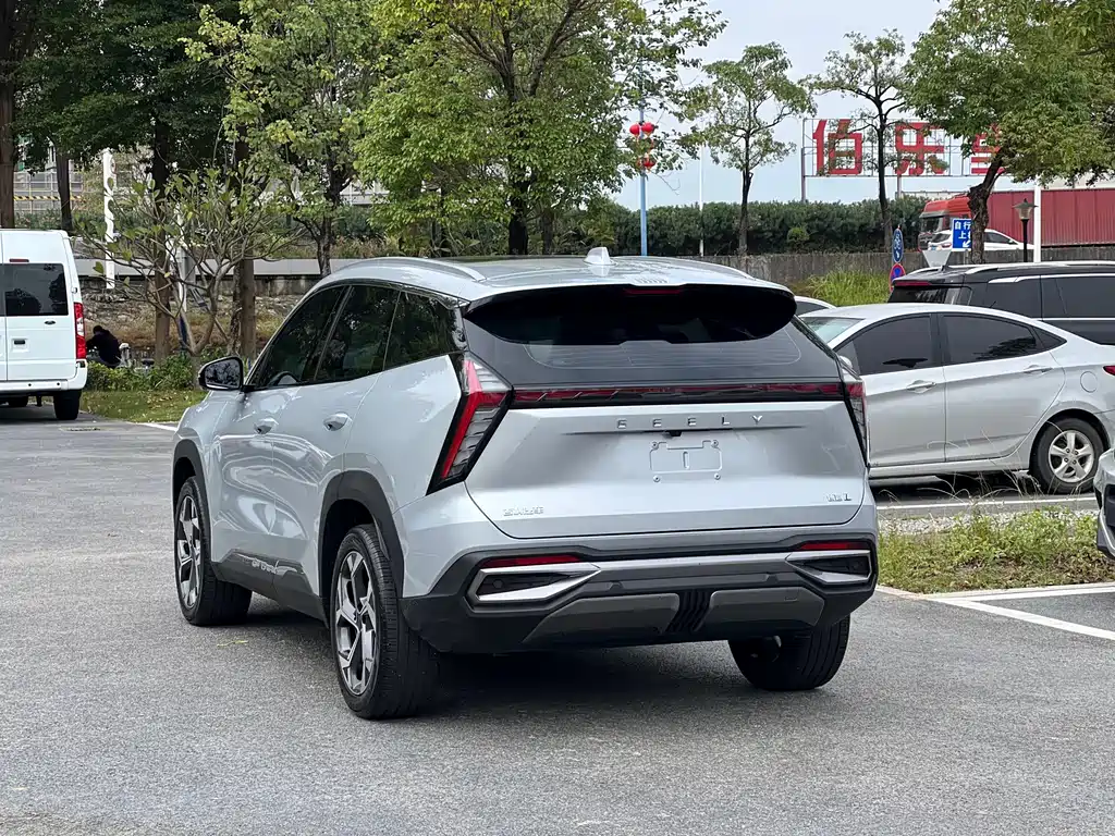 Geely Boyue L 2023 1.5TD DCT Prestige
