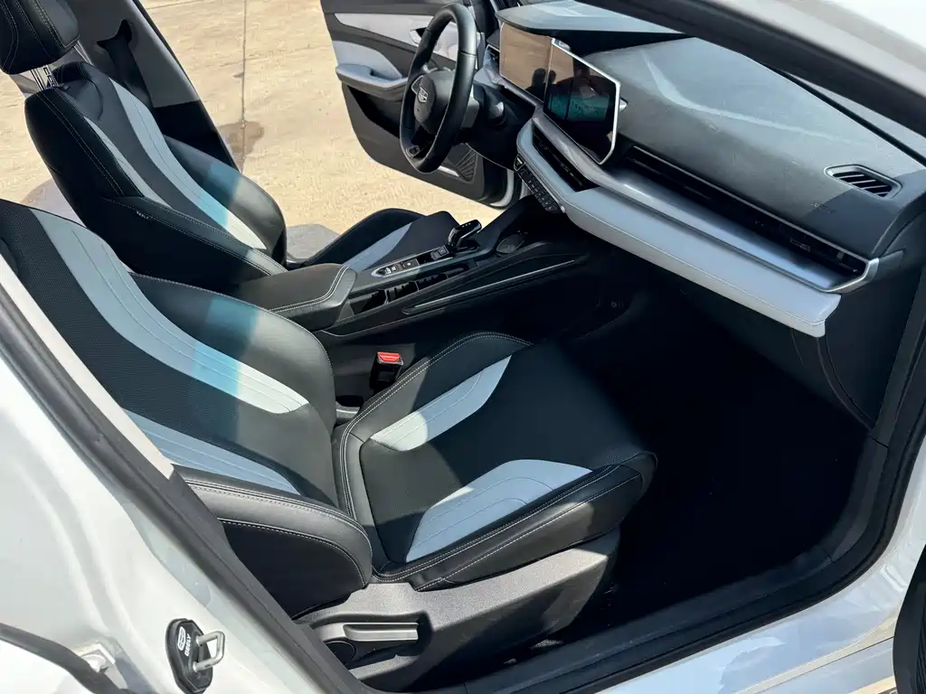 Geely Binrui COOL 1.5T DCT Champion Edition