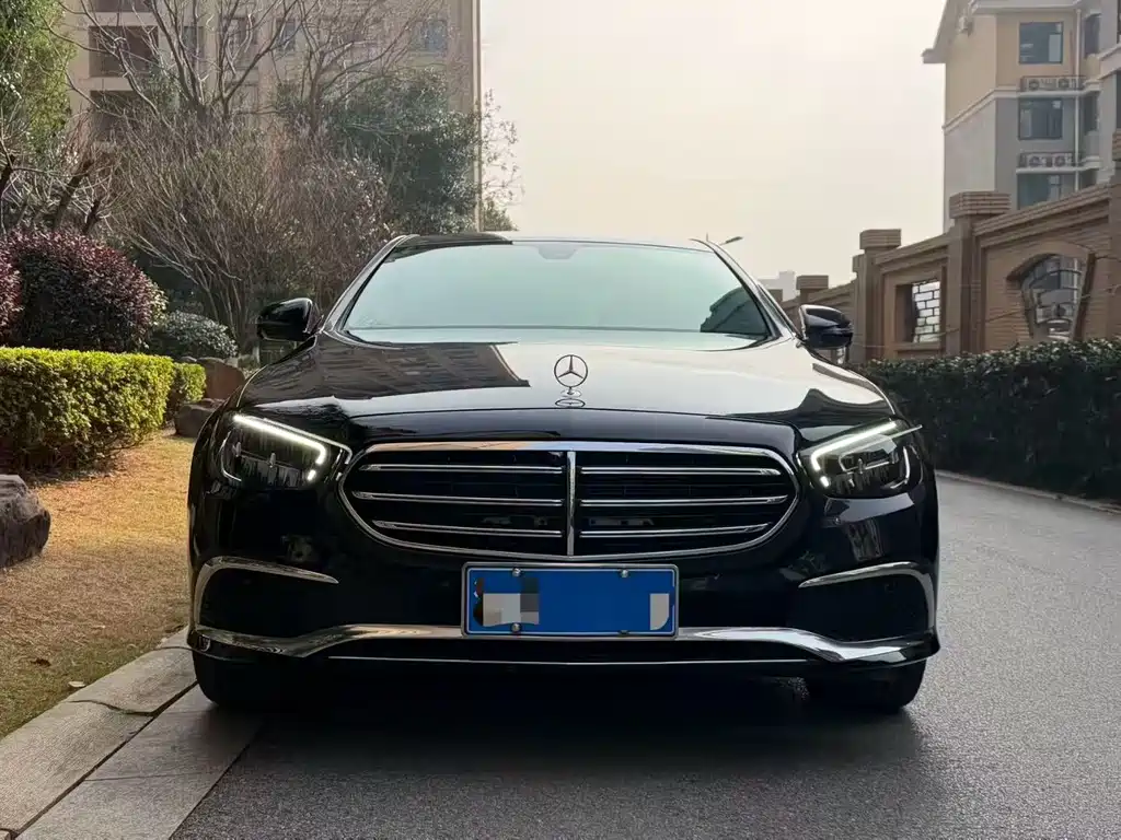 Mercedes-Benz E-Class 2023 Facelift E 260 L