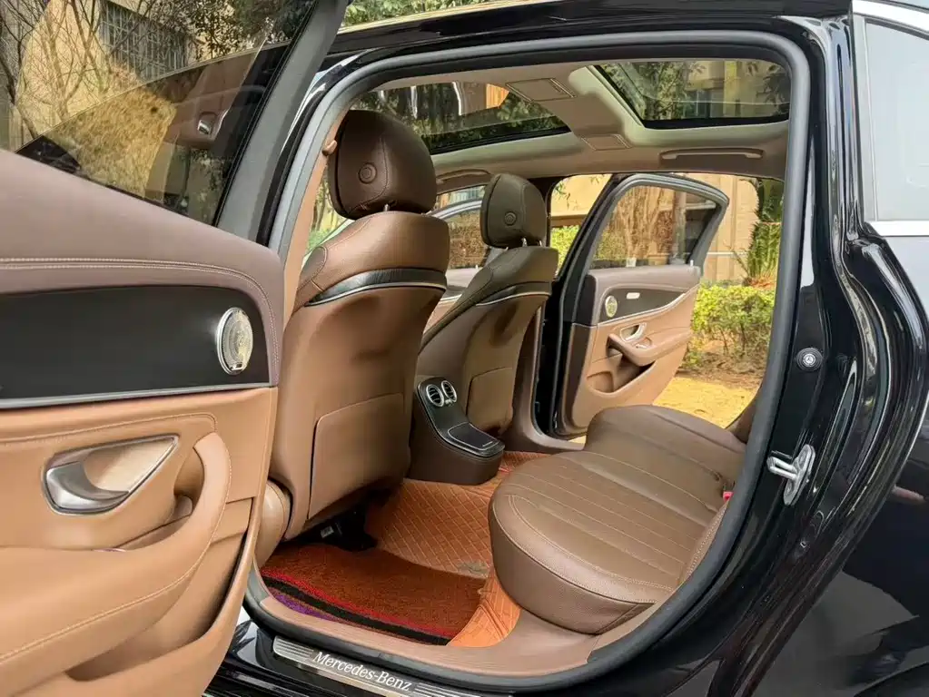 Mercedes-Benz E-Class 2023 Facelift E 260 L