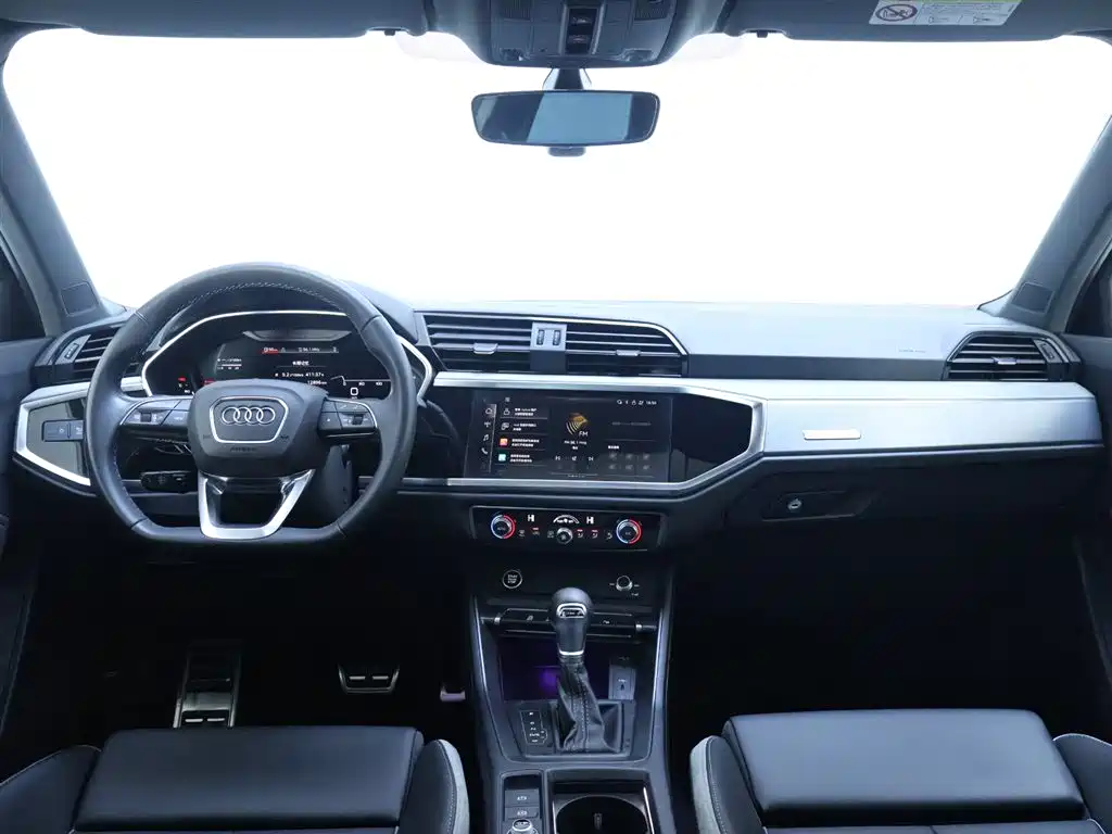 Audi Q3 35 TFSI S line