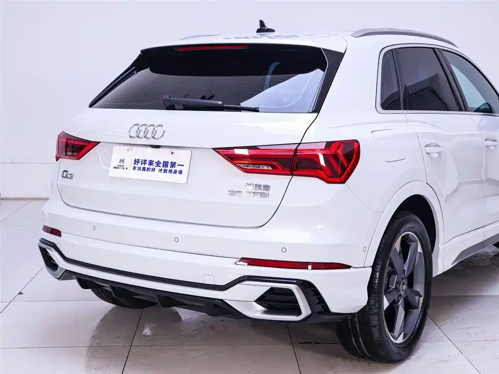 Audi Q3 35 TFSI S line