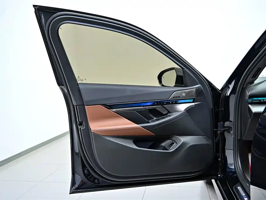 BMW 5 Series 2024 530Li Luxury Line M Sport Package