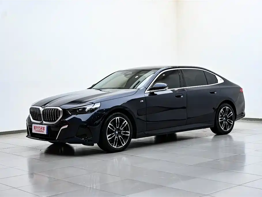 BMW 5 Series 2024 530Li Luxury Line M Sport Package