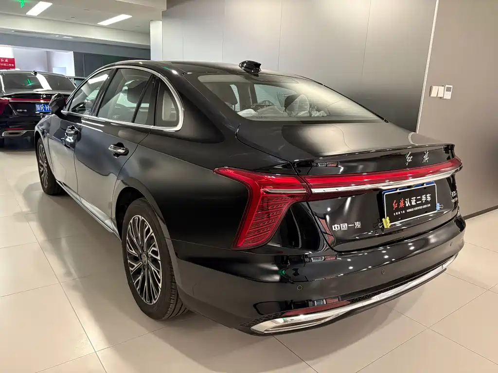 Hongqi H5 2025 2.0T Automatic Qi Chang Edition