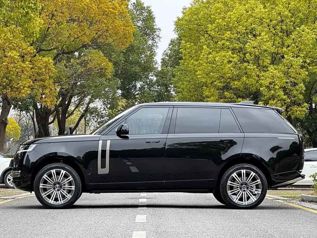 Range Rover 2024 3.0 L6 400PS Autobiography Long Wheelbase 7-Seater