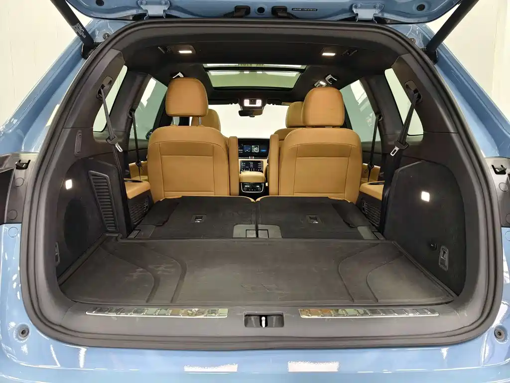 Li ONE 2021 Extended Range 6-Seater Edition