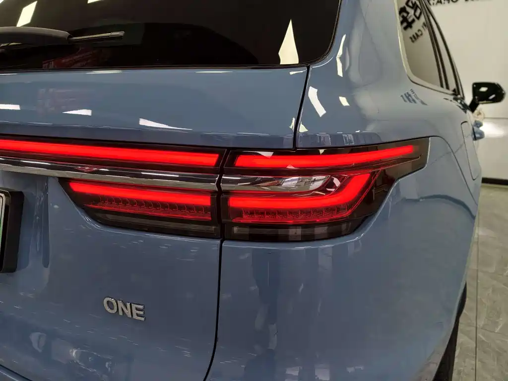 Li ONE 2021 Extended Range 6-Seater Edition