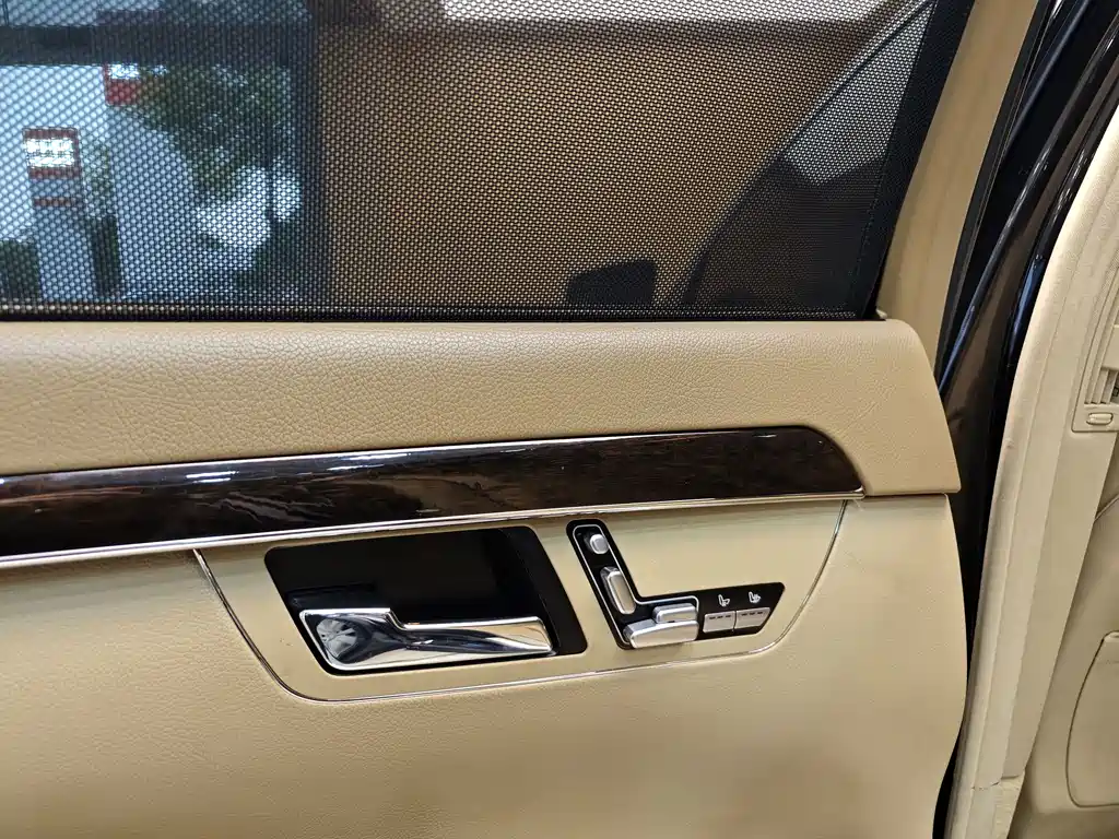 Mercedes-Benz S-Class 2010 S 300 L Luxury