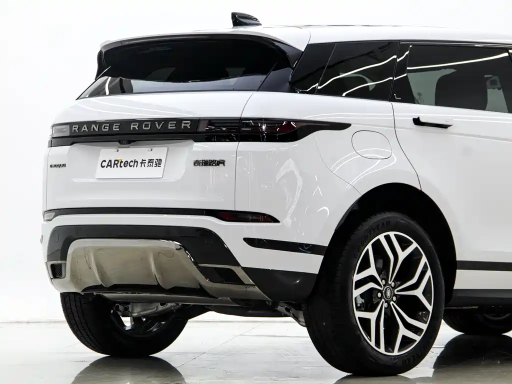 Range Rover Evoque L 2024 SE