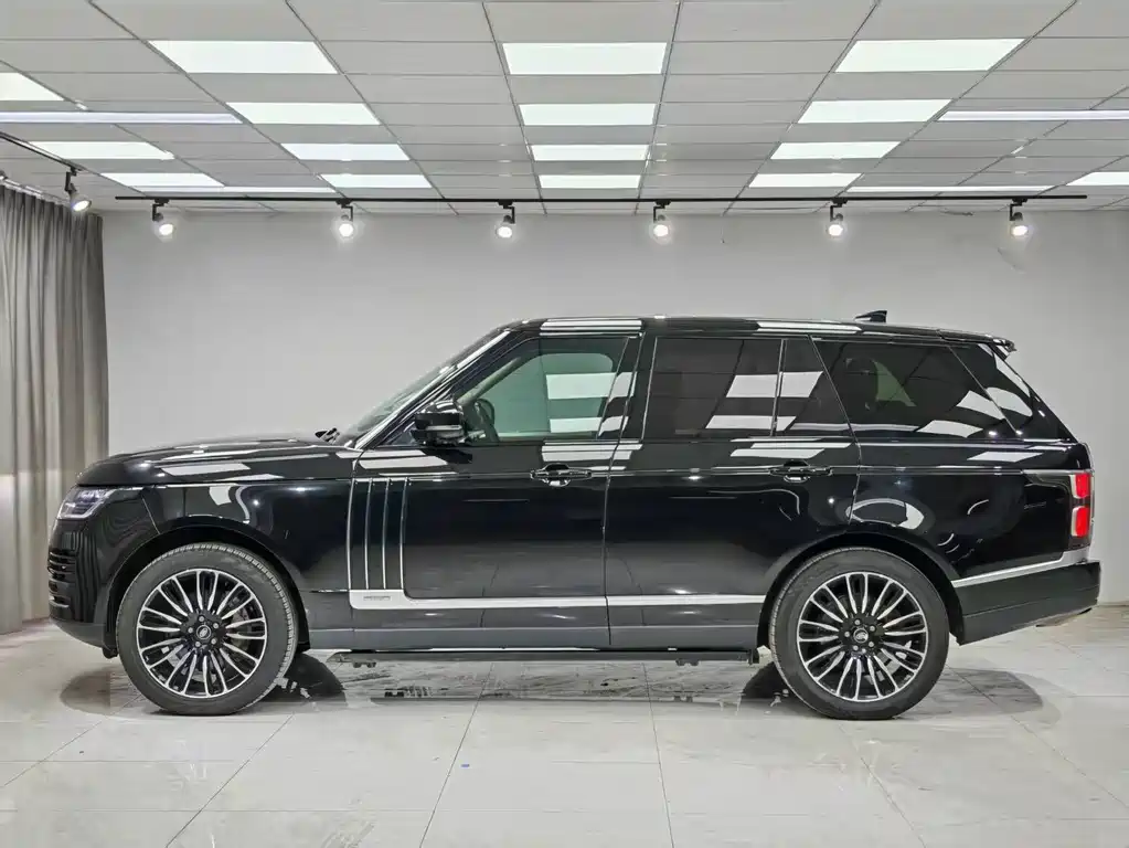 Range Rover 2021 3.0 L6 Heritage Edition